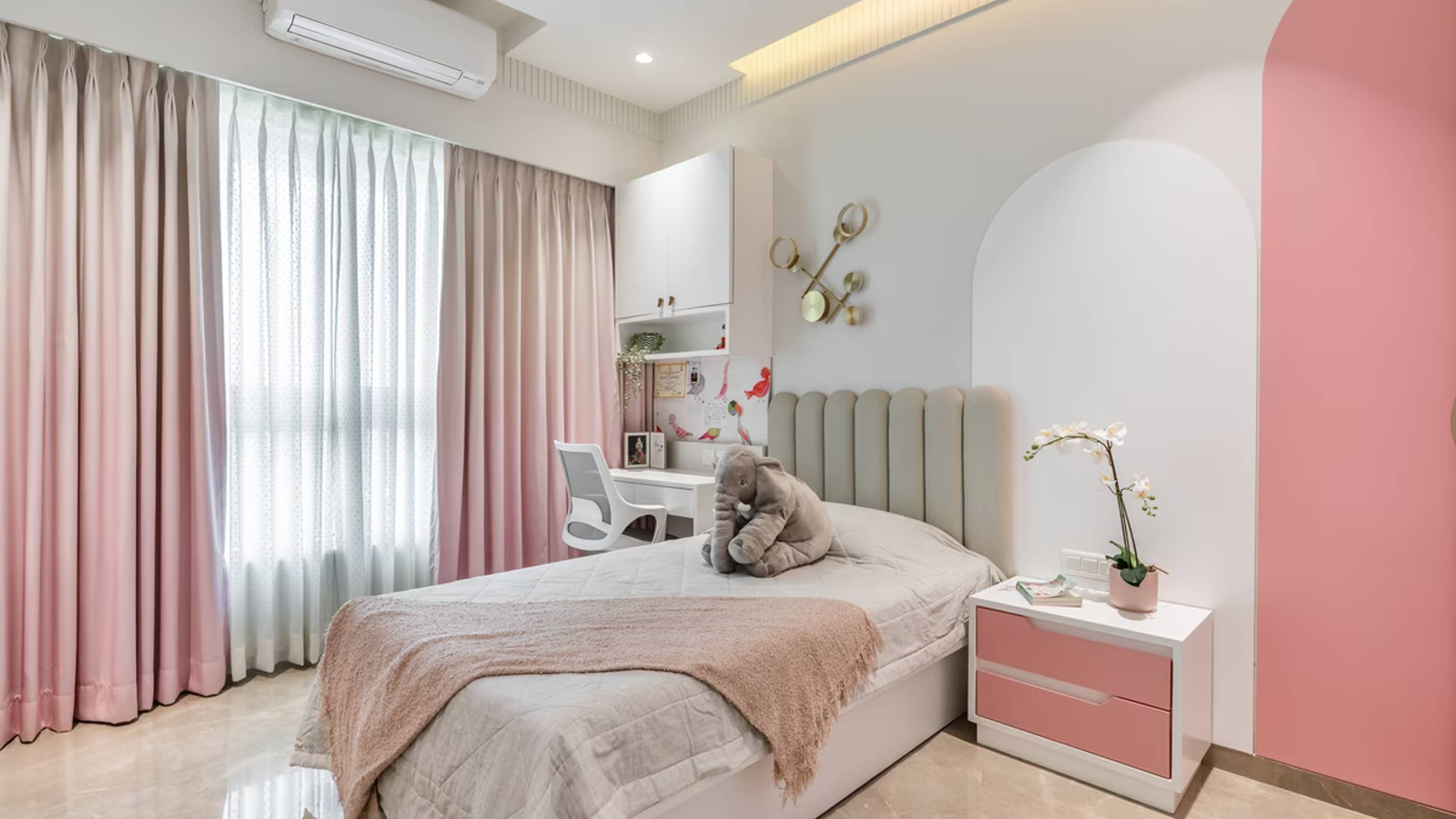 Master bedroom interior design at Ashford Royale, Nahur by ASK Design and Build