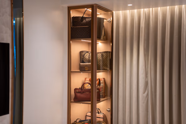 Gallery - Luxury Handbag Display Interior Design